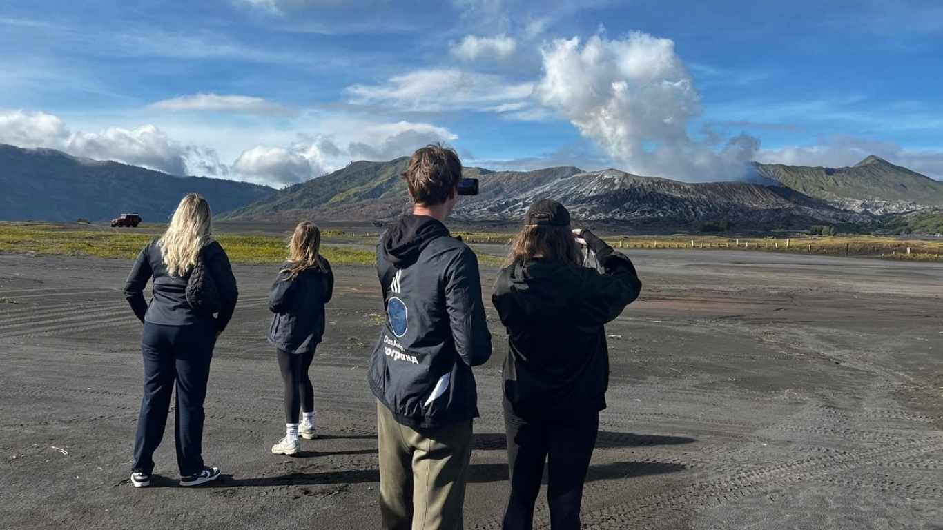 Best Time to Visit Mount Bromo for the Clearest Skies and Views