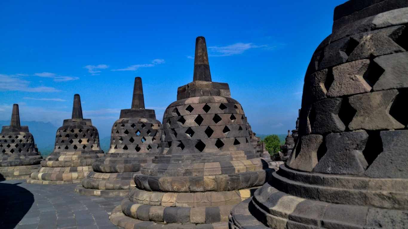 Easy Trip to Borobudur Tours from Yogyakarta