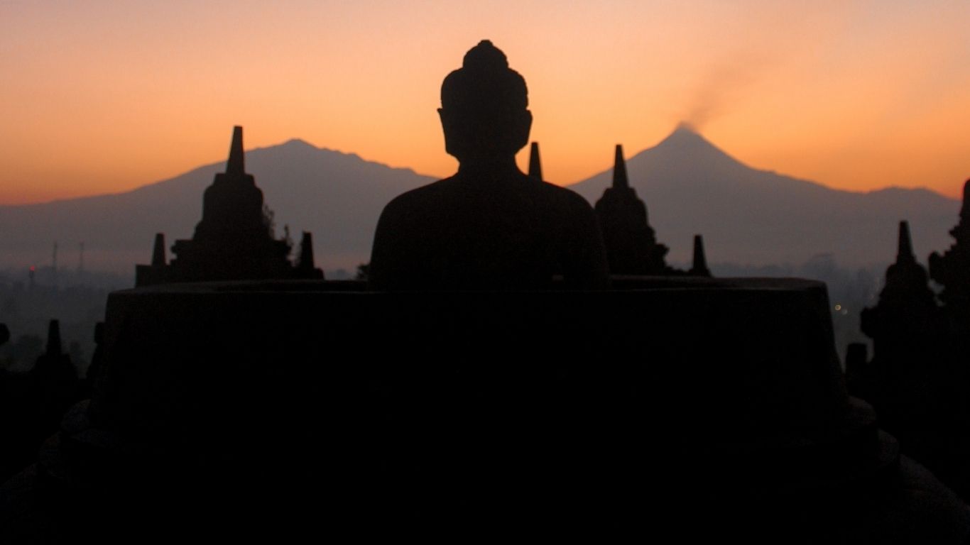 Yogyakarta Borobudur Sunrise Tour with VIP Access: What to Expect and How to Book
