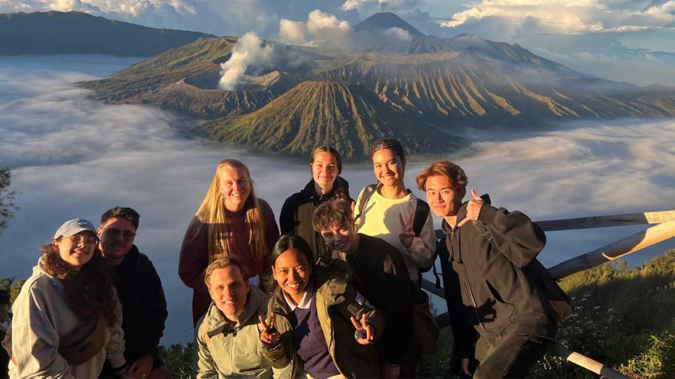 Mount Bromo Sunrise Tour and Ijen Crater Combined