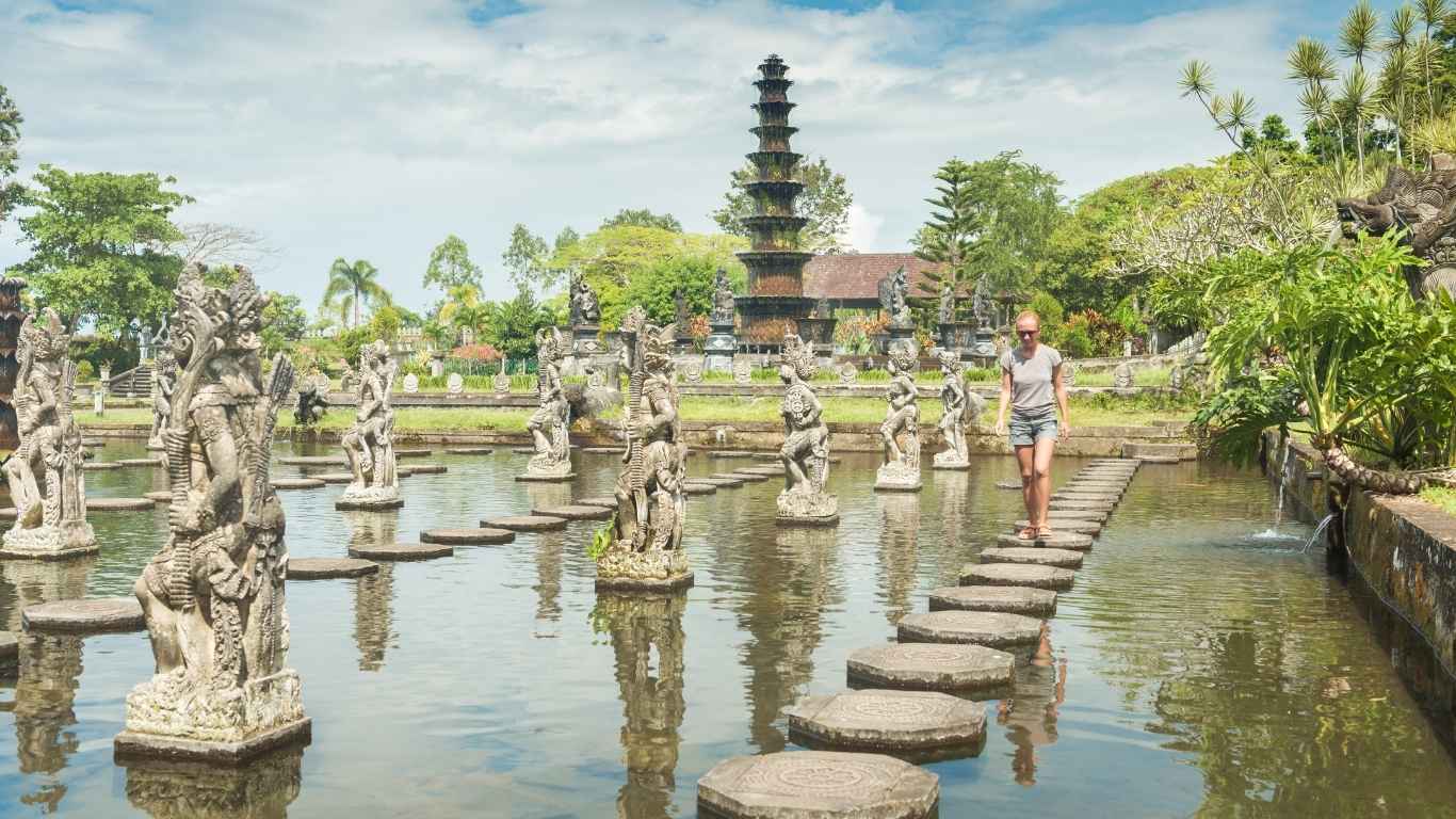 Yogyakarta Bali Tour Guide and Driver Complete Service Guide