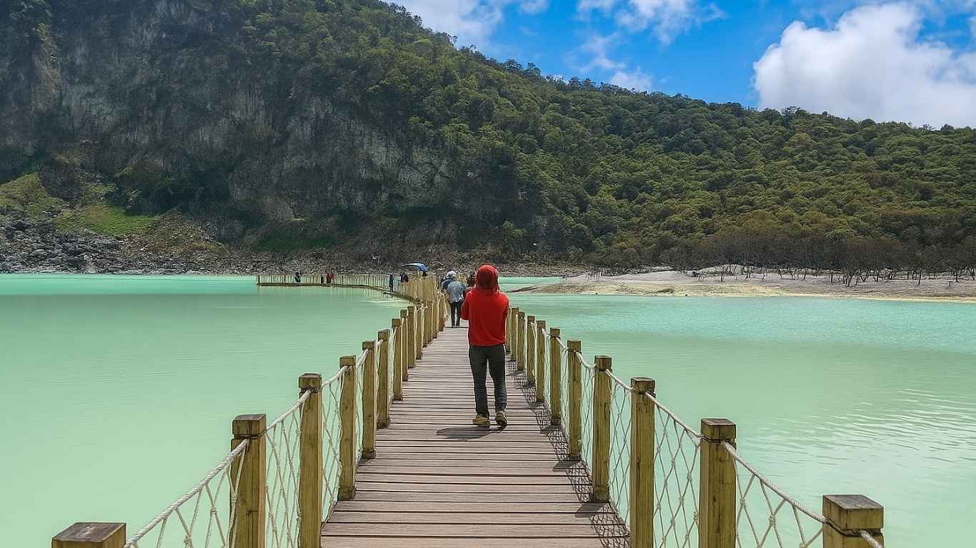 Affordable Jakarta to Bandung 4D3N Tour