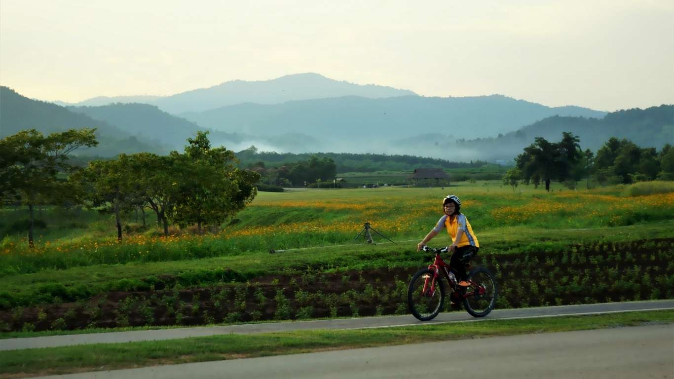 explore borobudur village with cycling tour