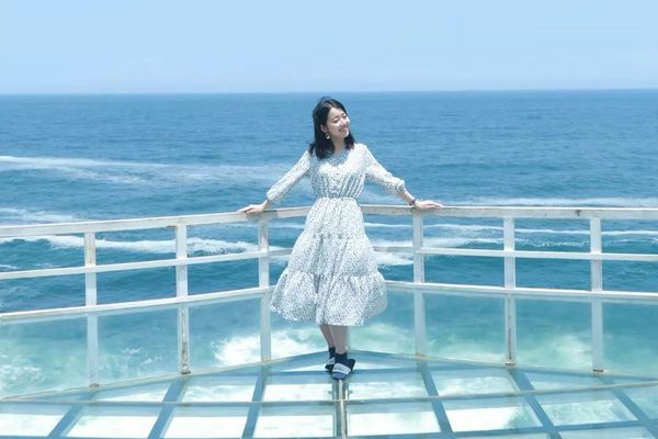 Glass Terrace at Nguluran Beach